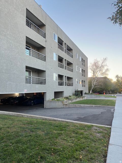 Tiny photo for 207 S 600 E #3H, Salt Lake City, UT 84102 (MLS # 2147112)