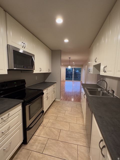 Tiny photo for 207 S 600 E #3H, Salt Lake City, UT 84102 (MLS # 2147112)