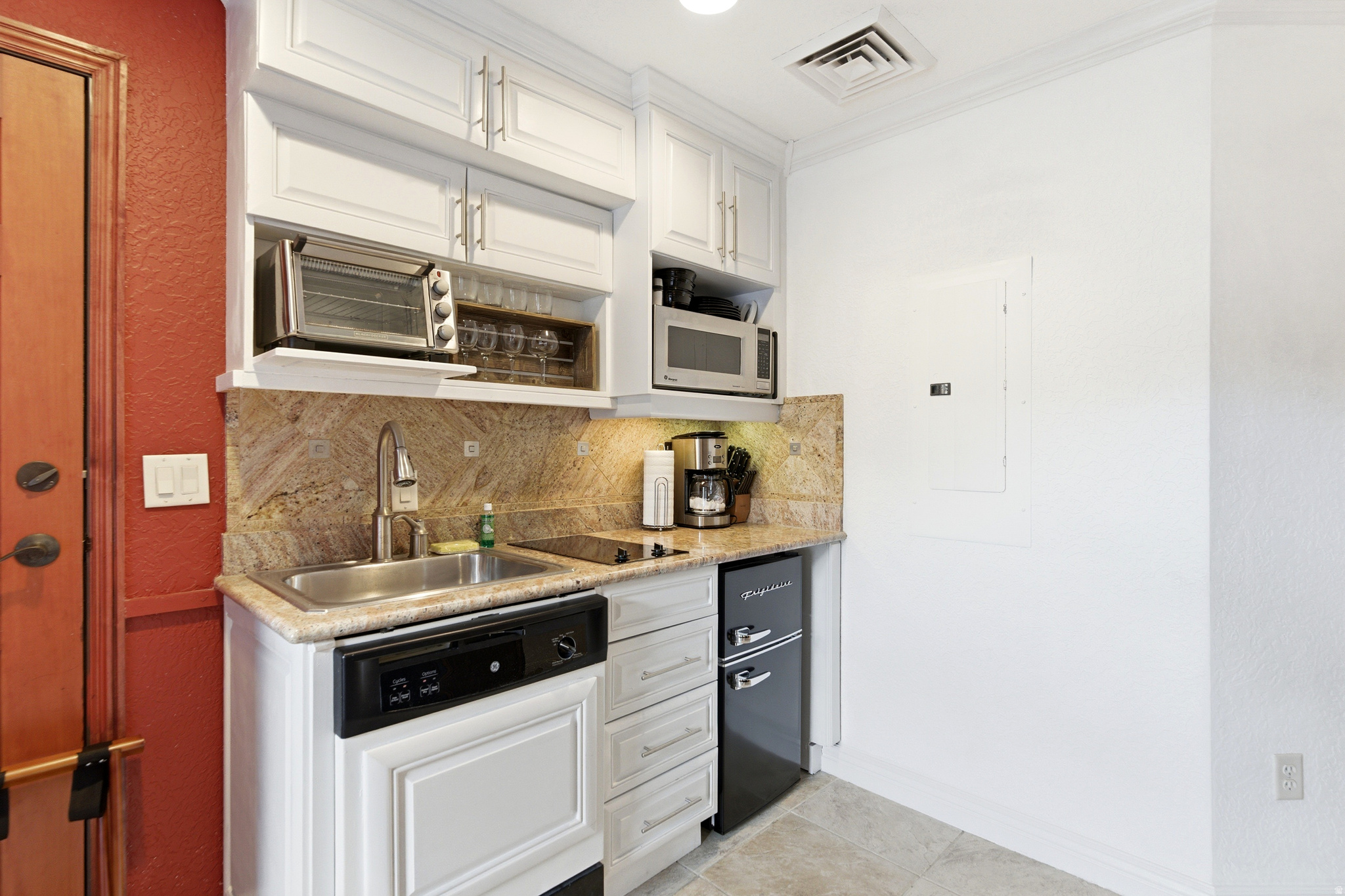 LODGE AT WESTGATE - Residential