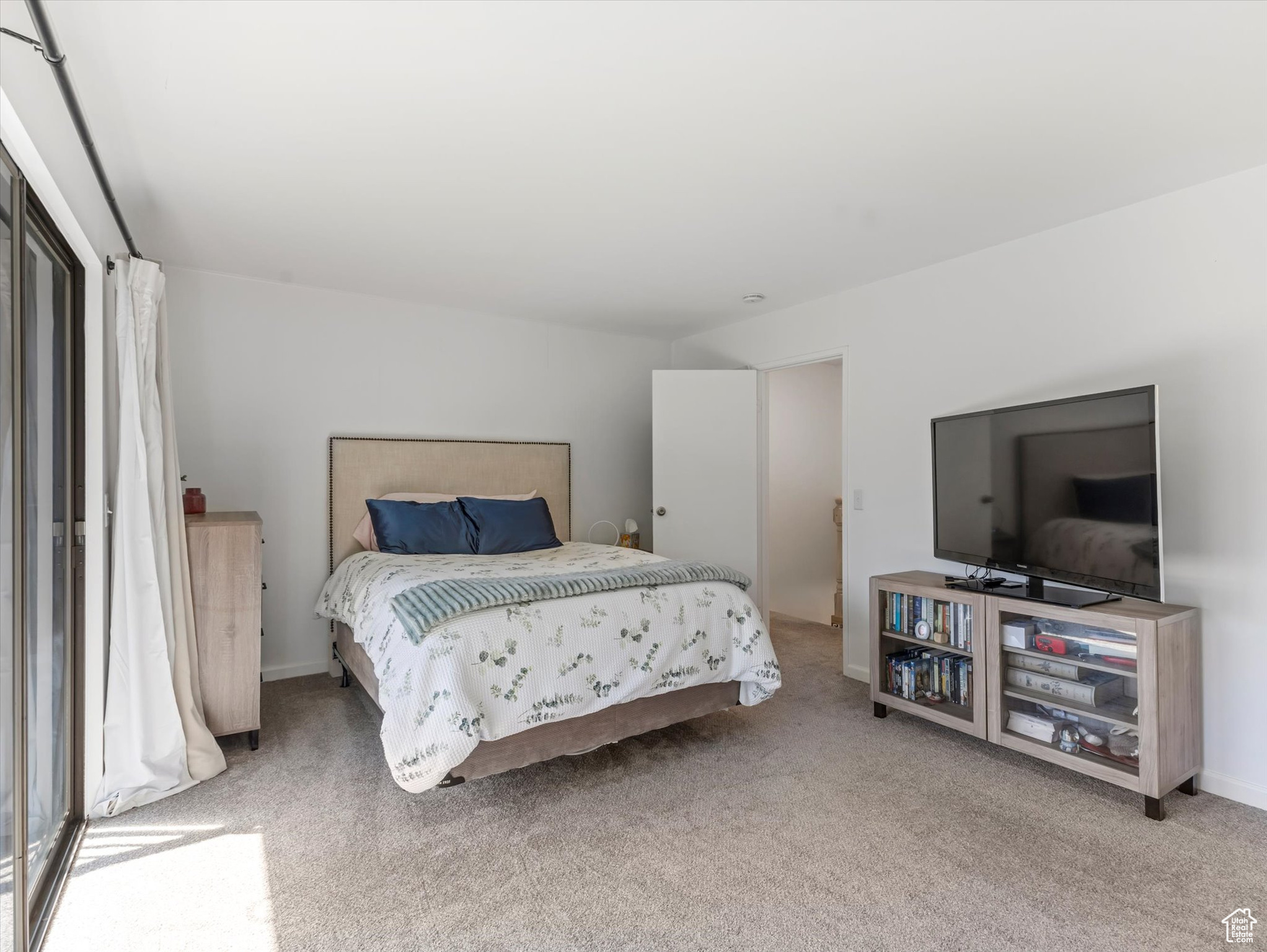 HIDDEN LAKE CONDM - Residential