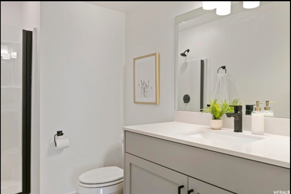 DESERT COLOR SKYLINE - Residential