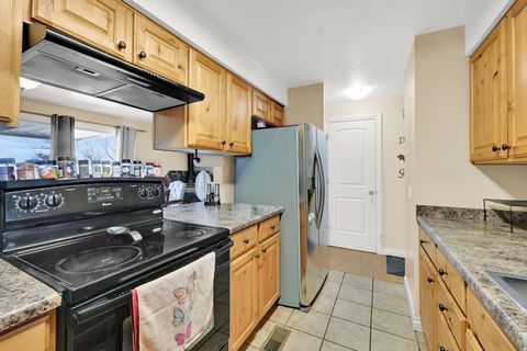 Tiny photo for 846 S 1625 E #C, Clearfield, UT 84015 (MLS # 2146871)