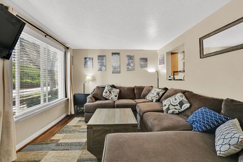 Tiny photo for 846 S 1625 E #C, Clearfield, UT 84015 (MLS # 2146871)