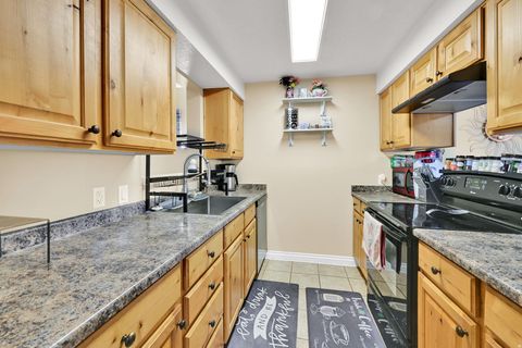 Tiny photo for 846 S 1625 E #C, Clearfield, UT 84015 (MLS # 2146871)