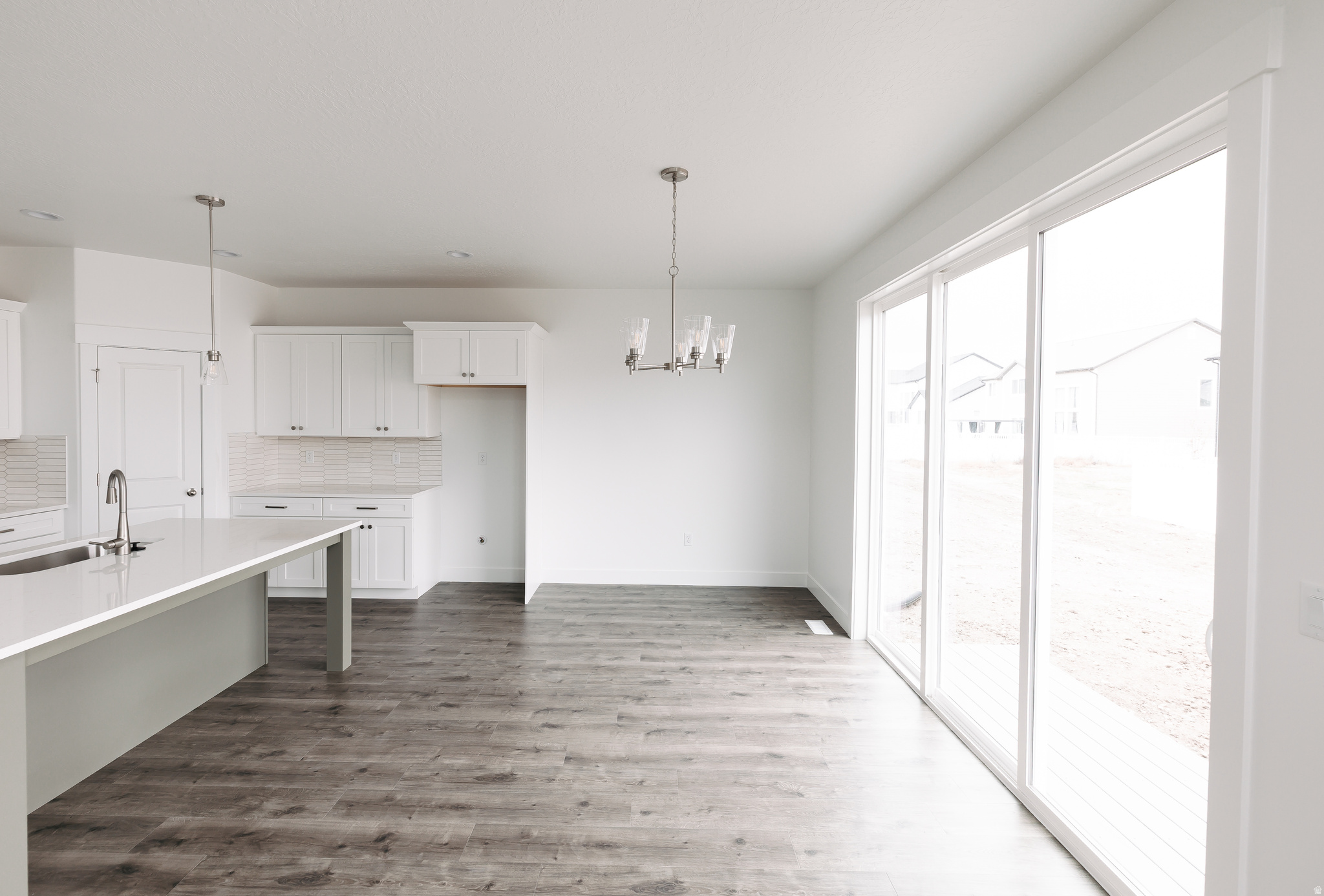 MOUNTAIN RIDGE - Residential