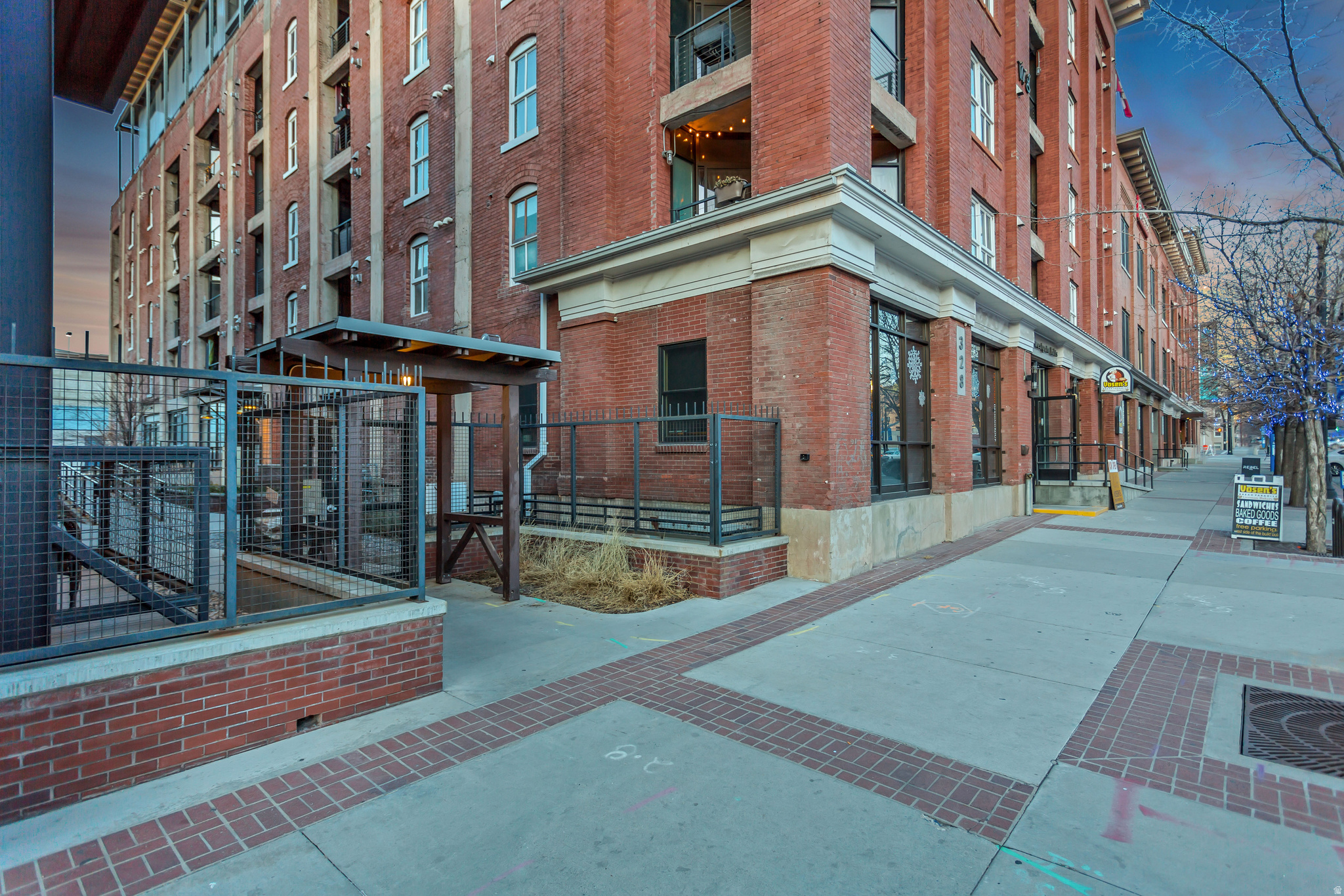 WESTGATE LOFTS - Residential