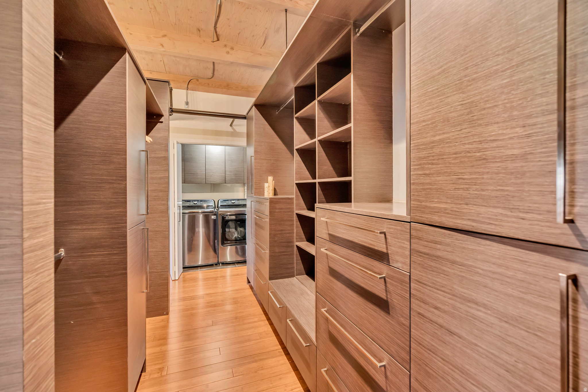 WESTGATE LOFTS - Residential