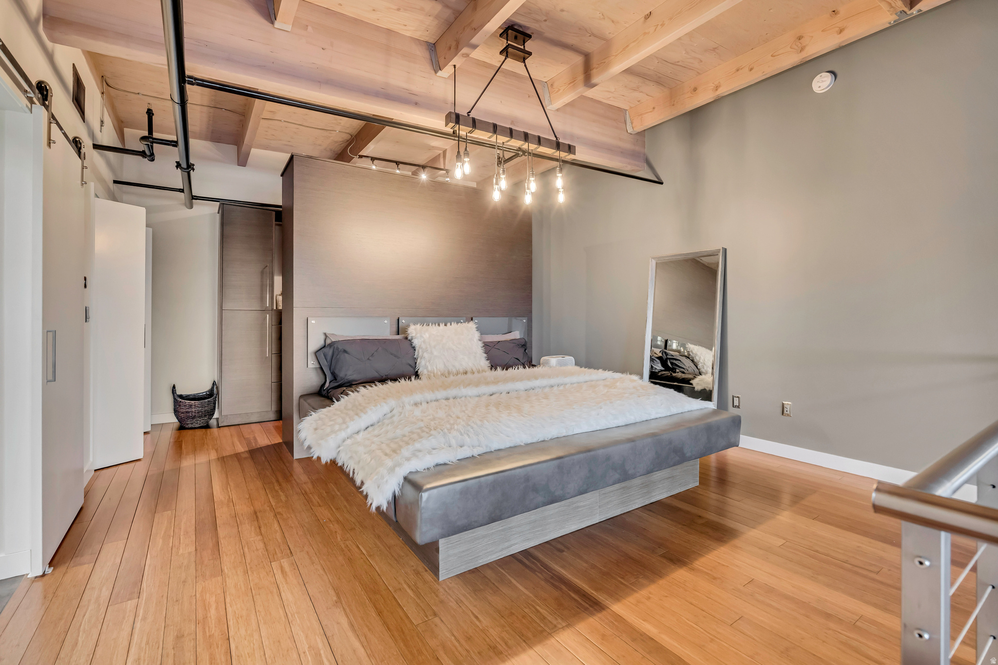 WESTGATE LOFTS - Residential