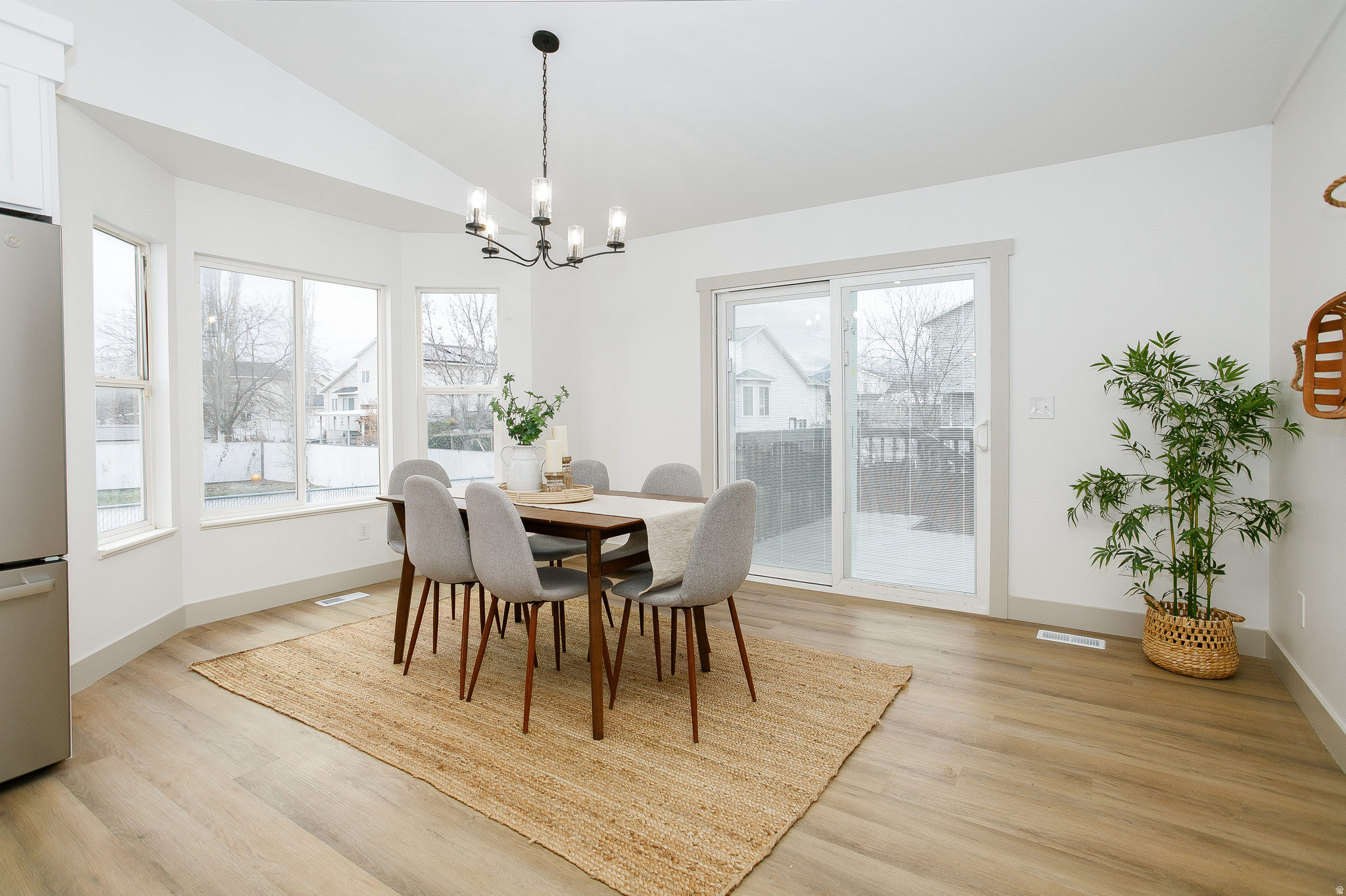 WOODMERE ESTATES - Residential