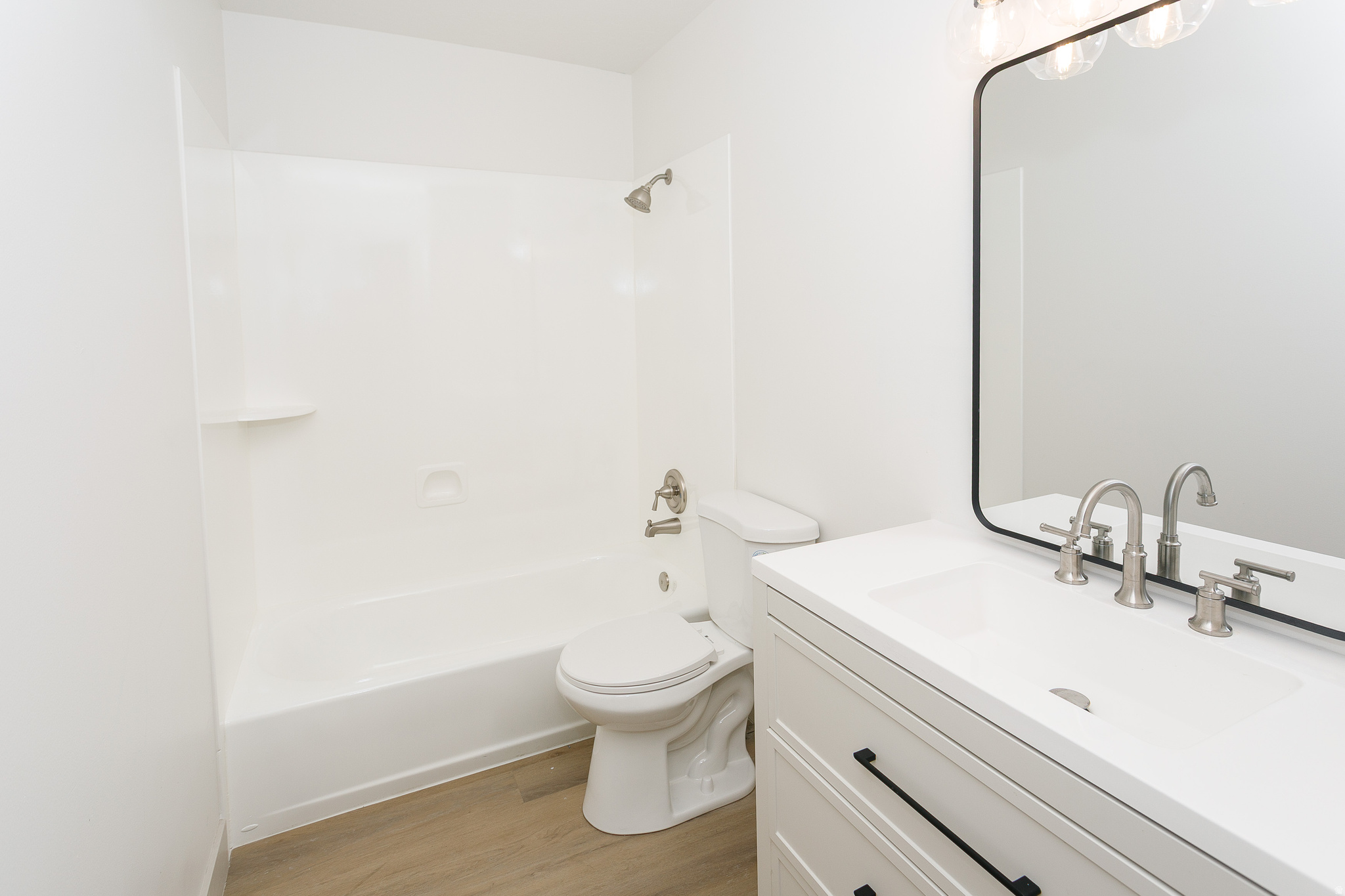 WOODMERE ESTATES - Residential