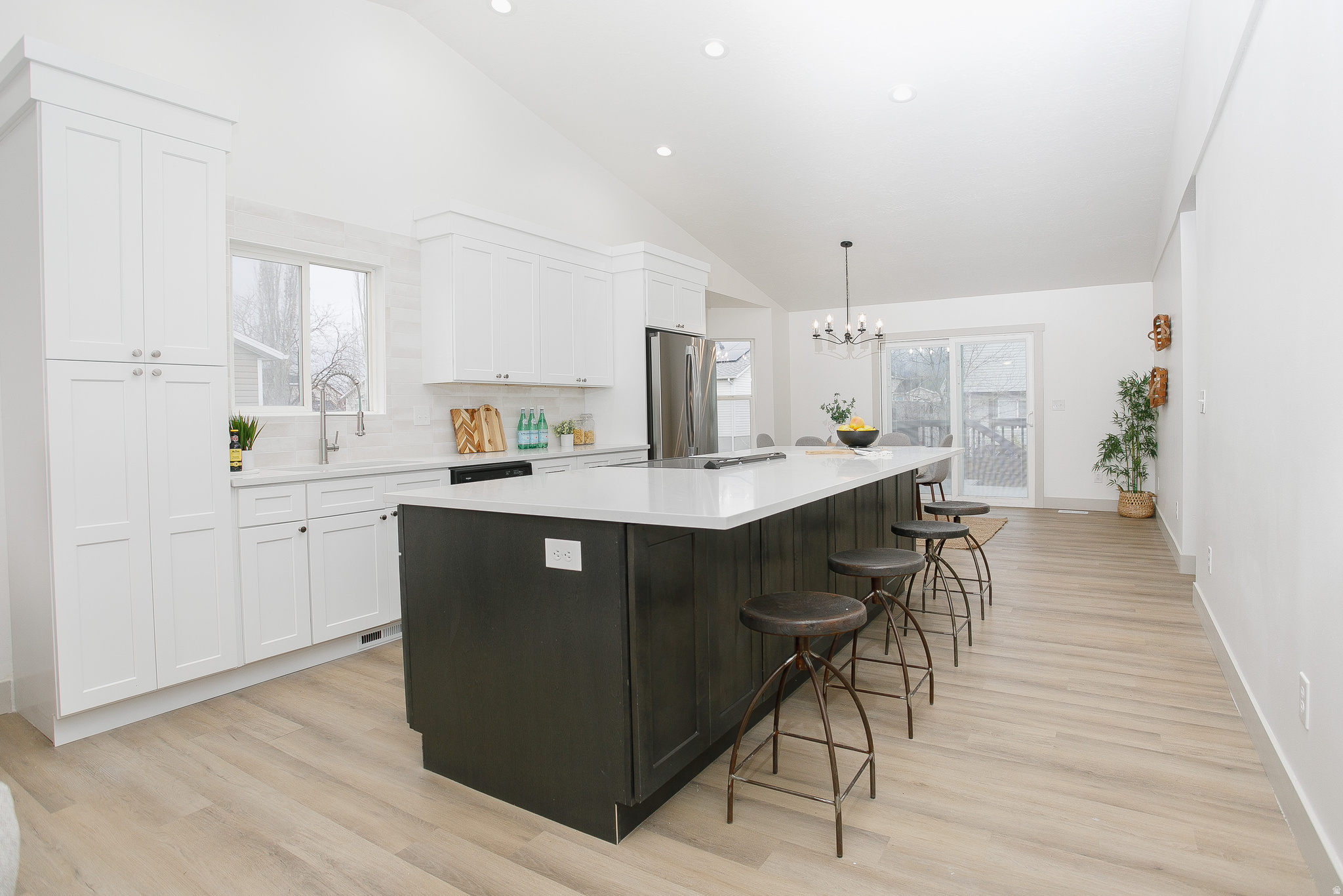 WOODMERE ESTATES - Residential