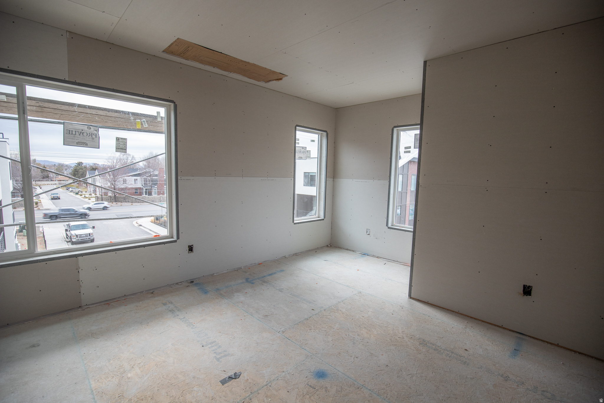 THE MONROE - Residential