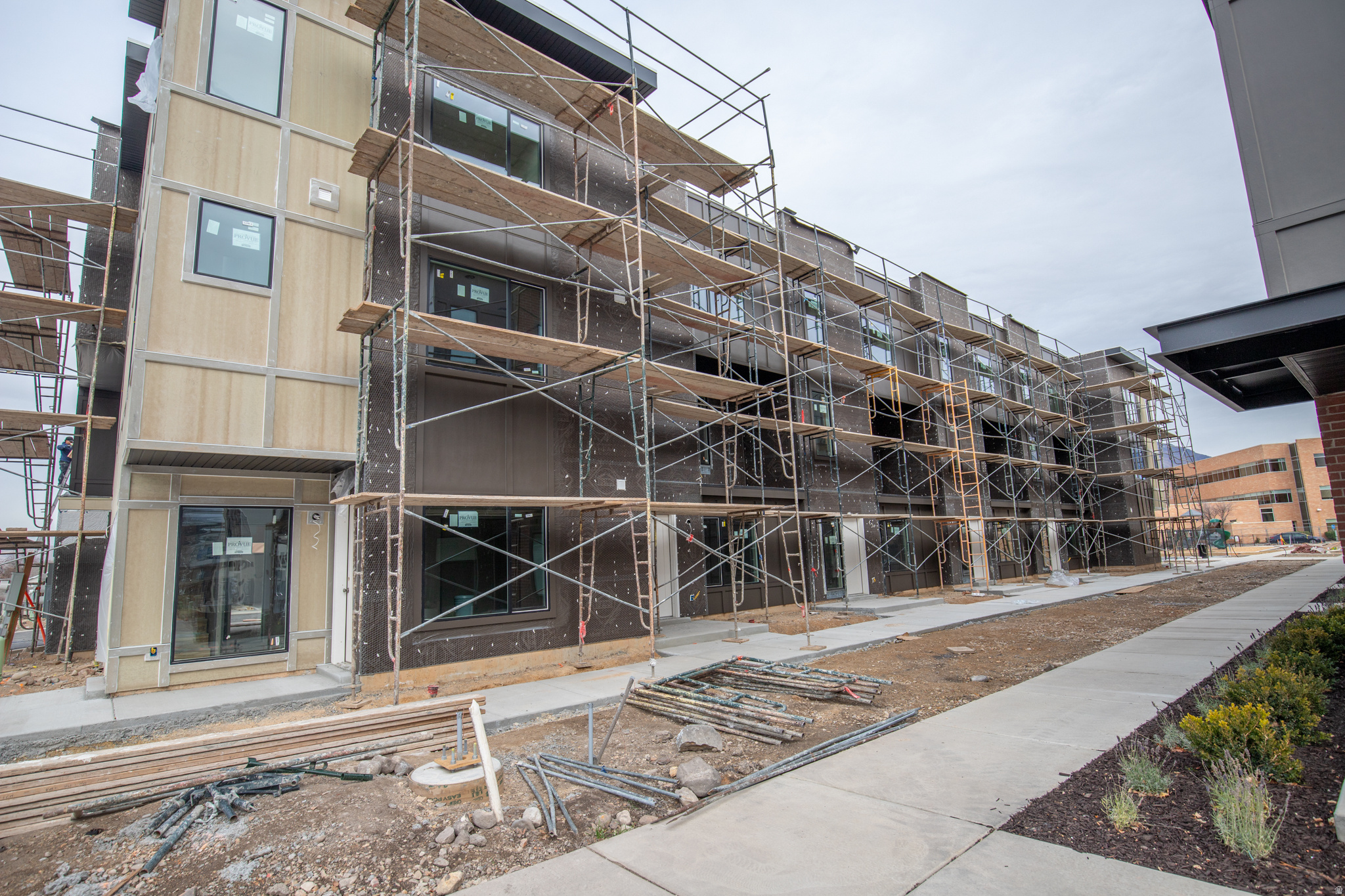 THE MONROE - Residential