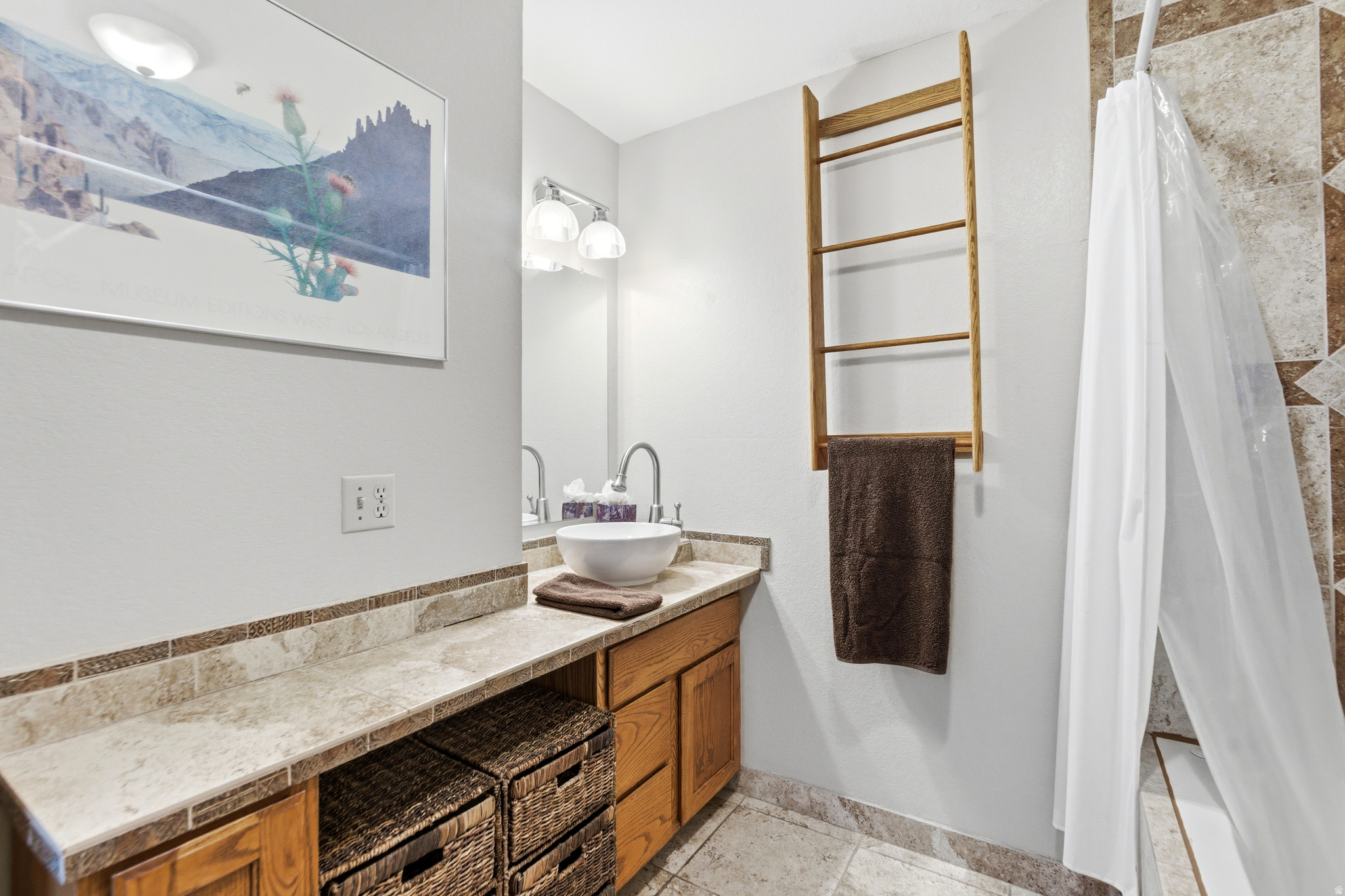 CARRIAGE HOUSE CONDOMINIUMS - Residential