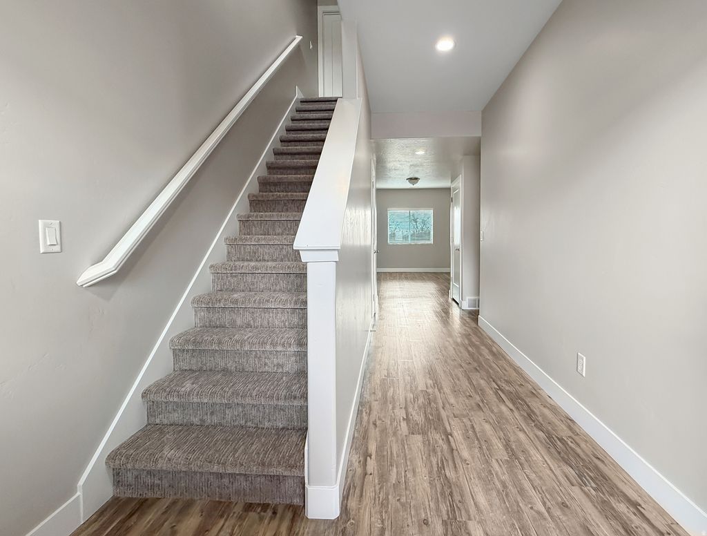 Photo of 293 E 1500 N, Harrisville, UT 84404 (MLS # 2137039)