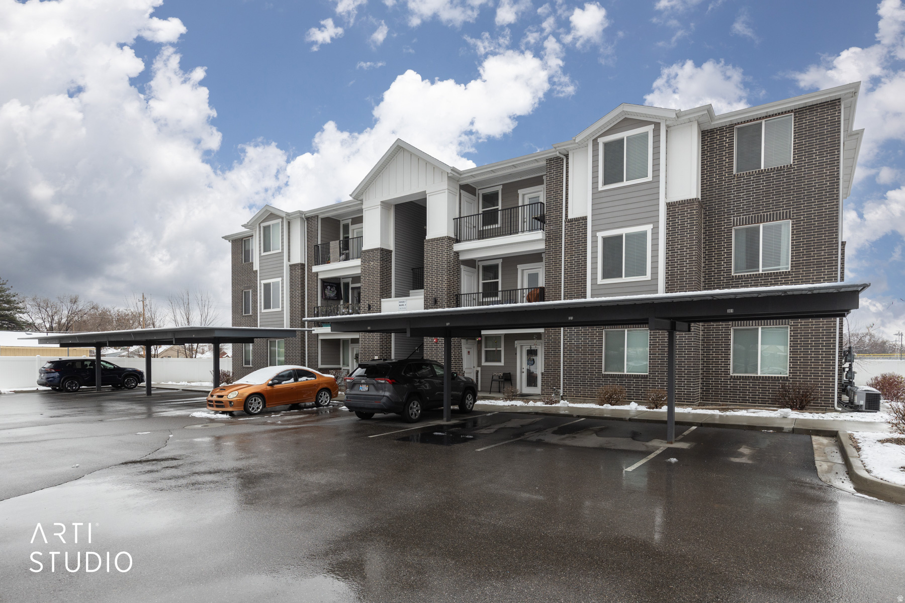 PARKSIDE SEVEN - Residential