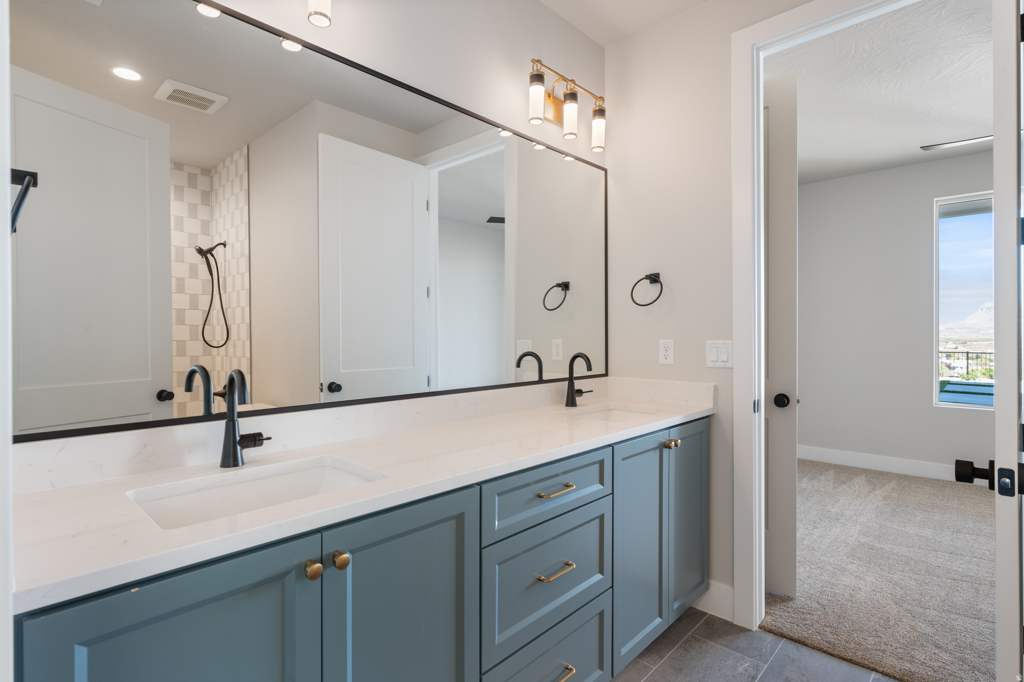 SCENIC POINTE 2 - Residential