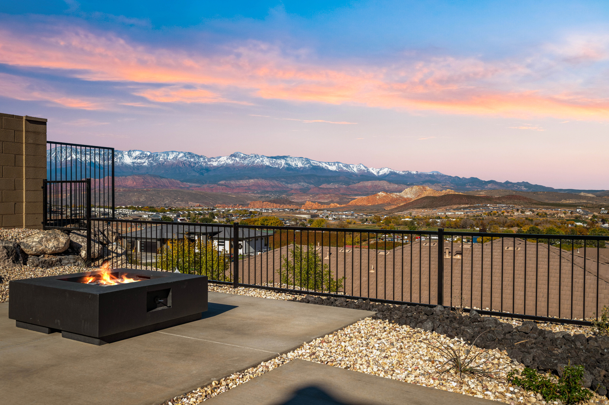 SCENIC POINTE 2 - Residential