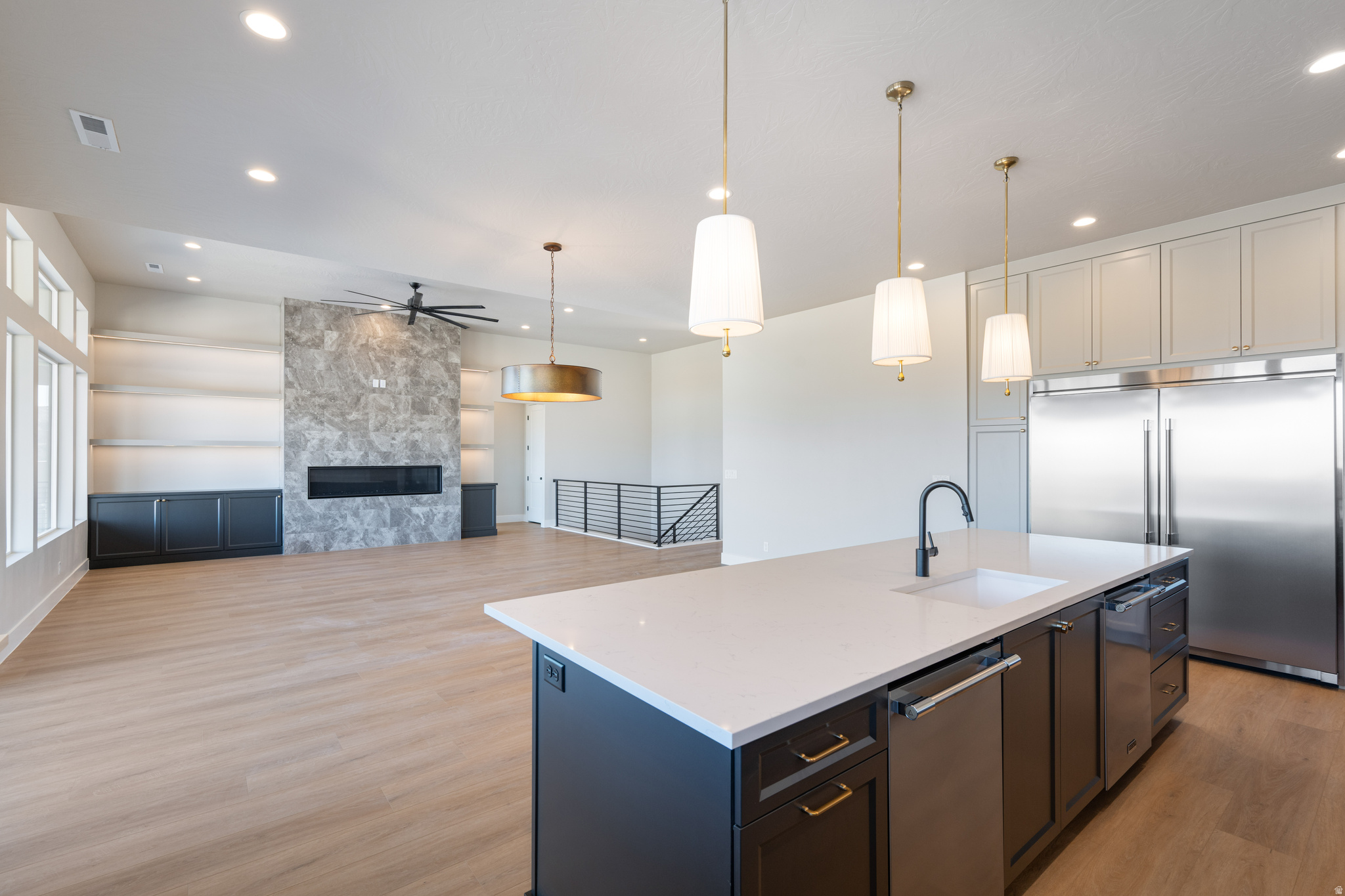 SCENIC POINTE 2 - Residential