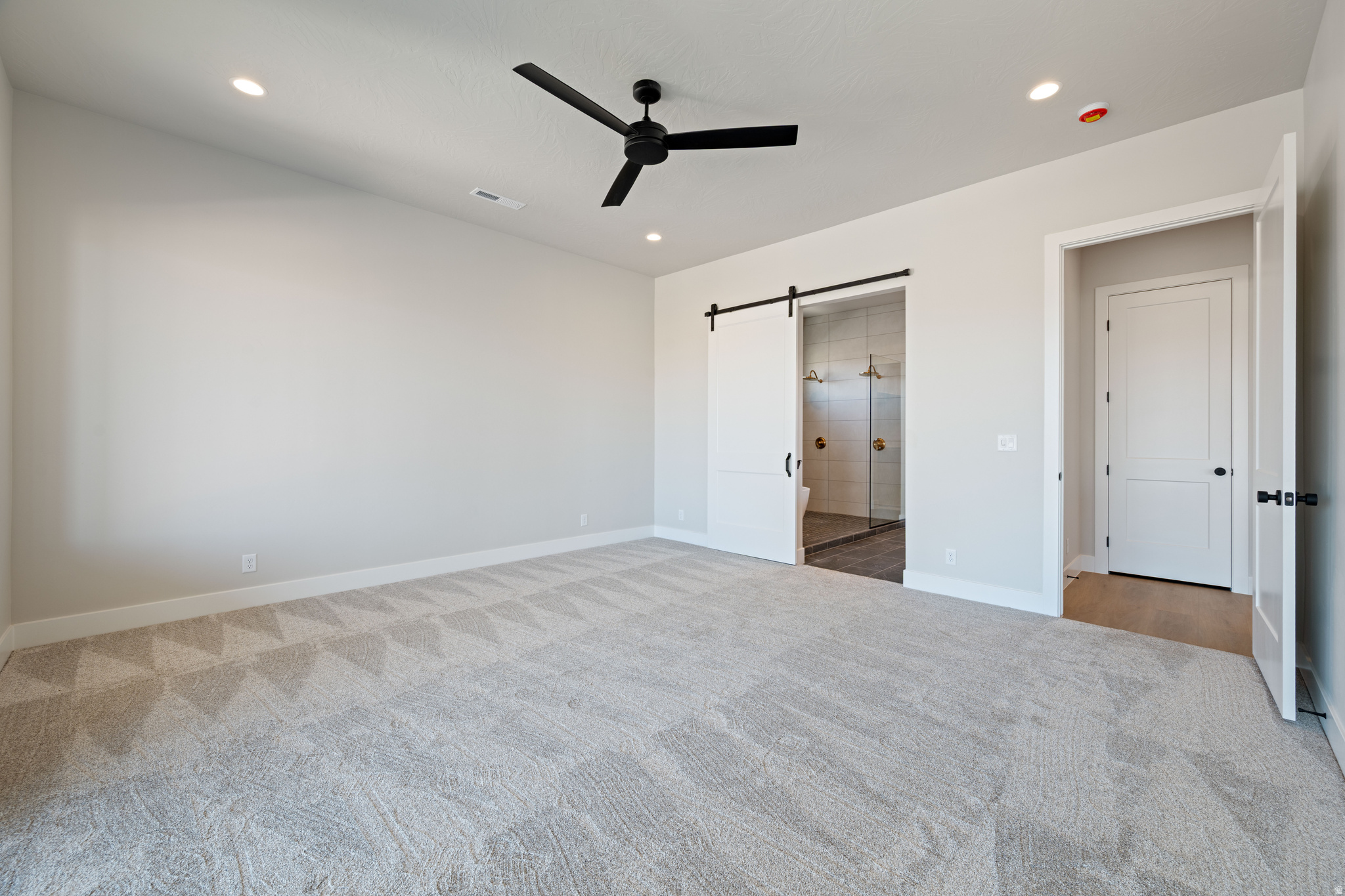 SCENIC POINTE 2 - Residential