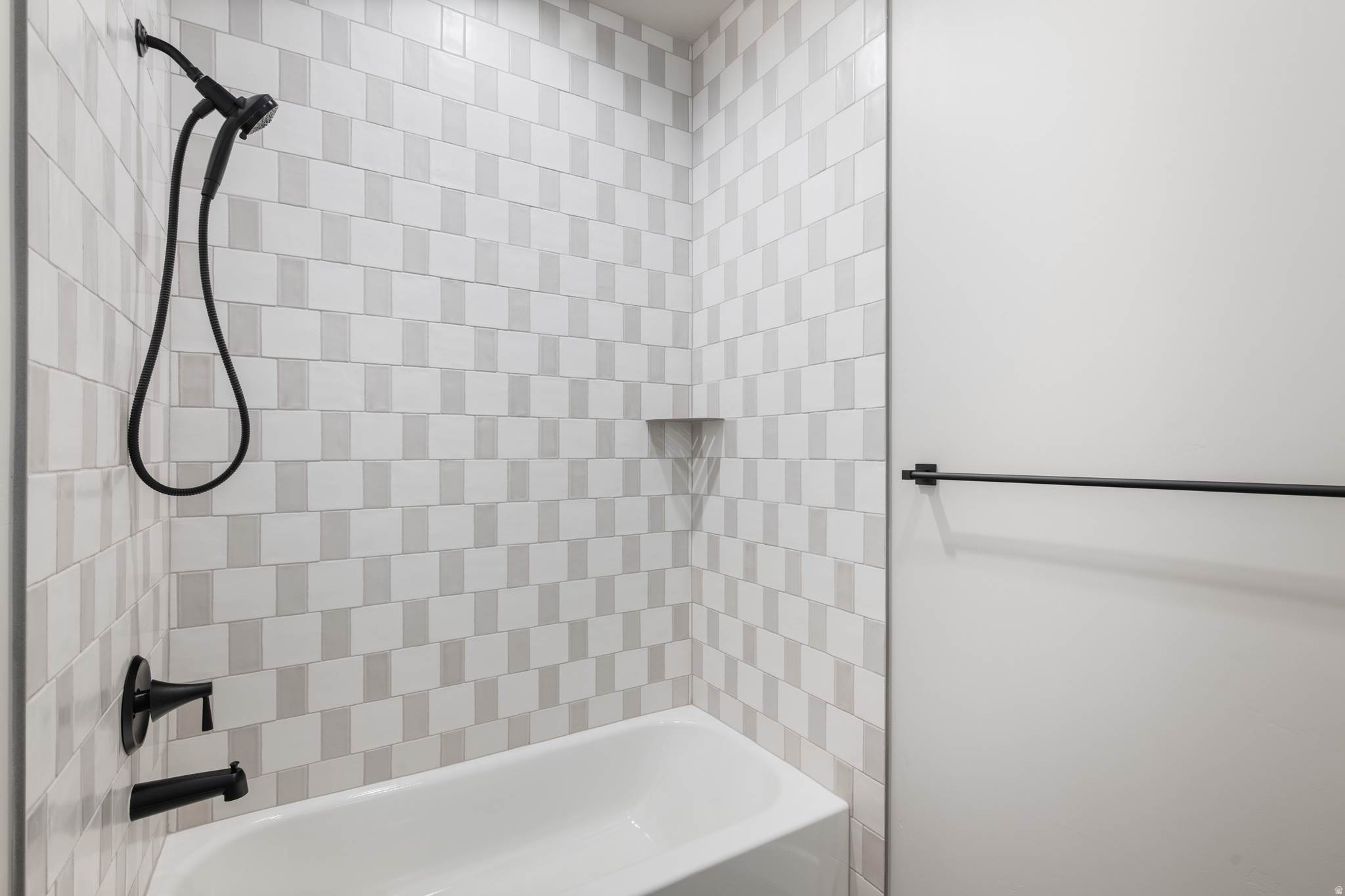 SCENIC POINTE 2 - Residential