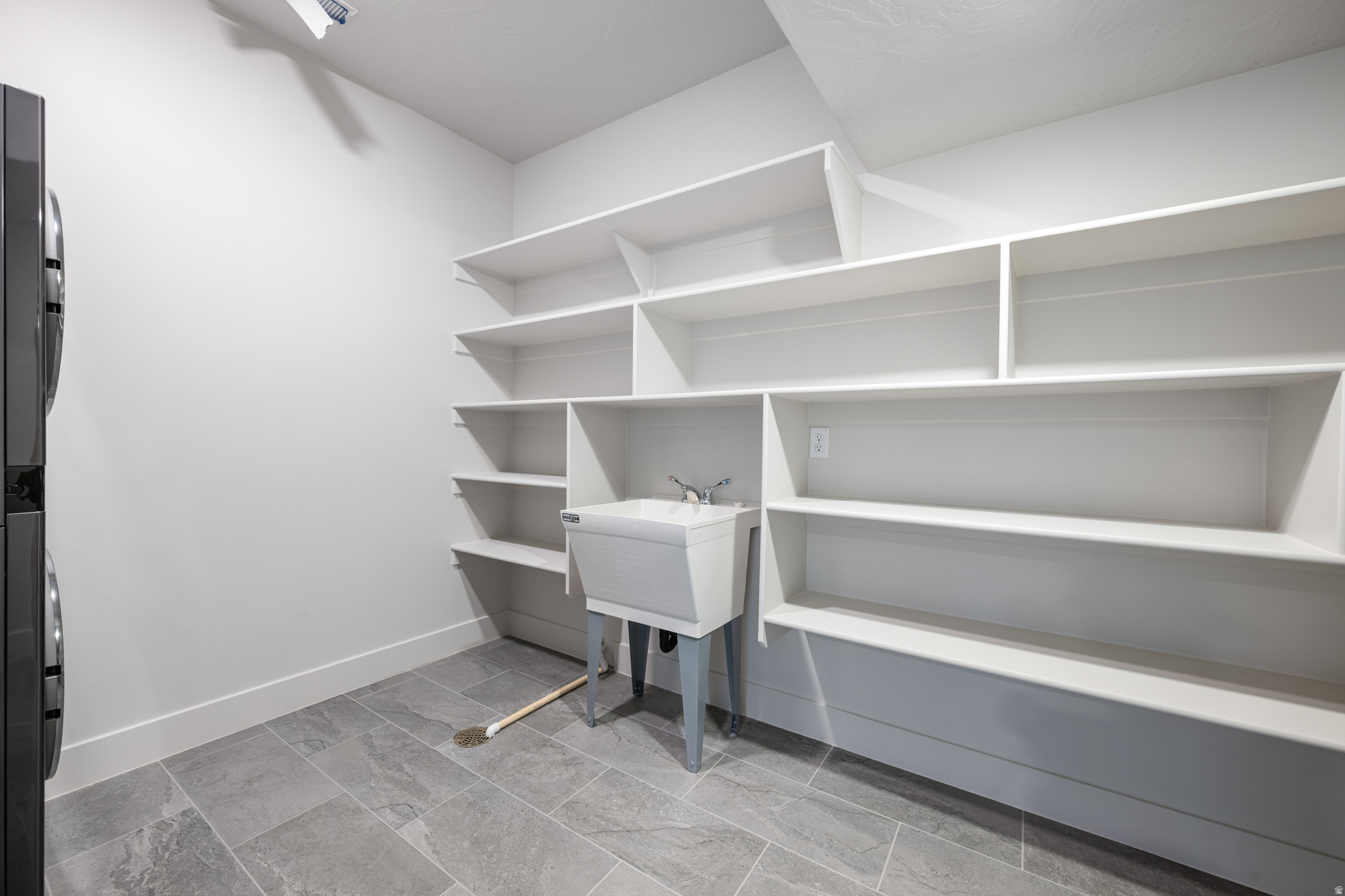 SCENIC POINTE 2 - Residential