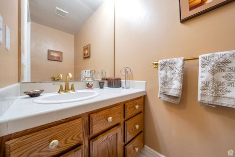 Tiny photo for 1416 E FARM MEADOW LN, Millcreek, UT 84117 (MLS # 2118742)