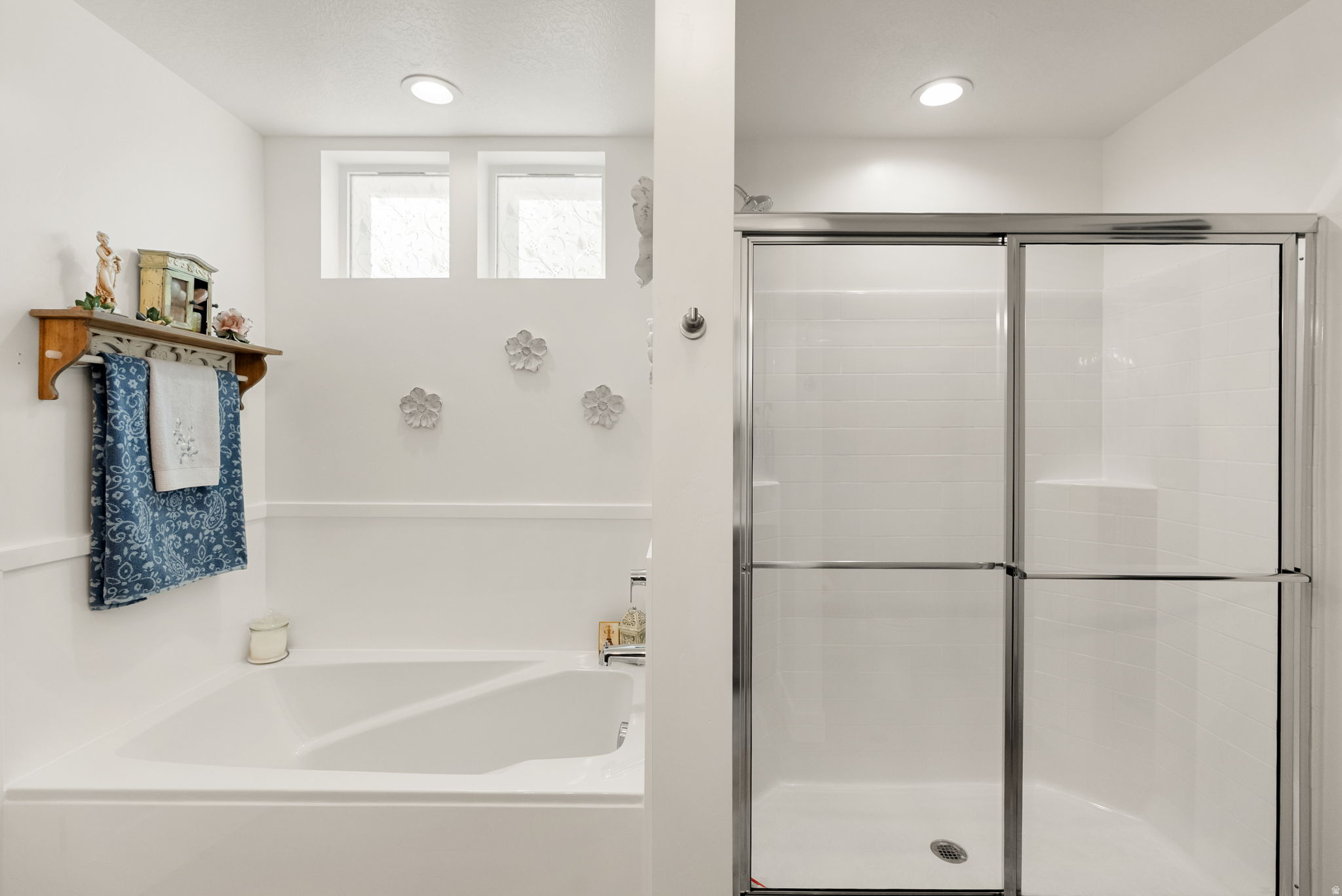 RICHMOND VILLAGE - Residential