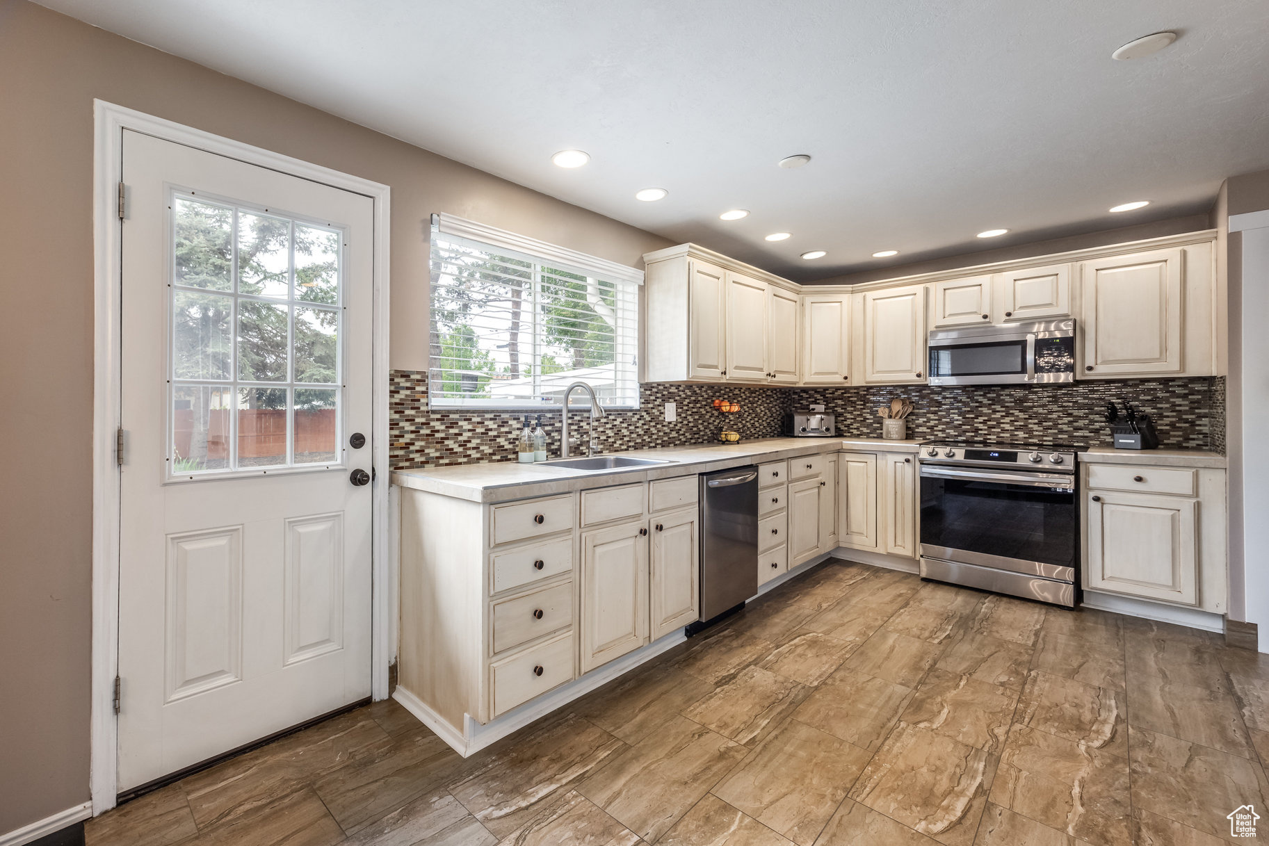 1256 E Darby Cir, Murray, Utah image 30