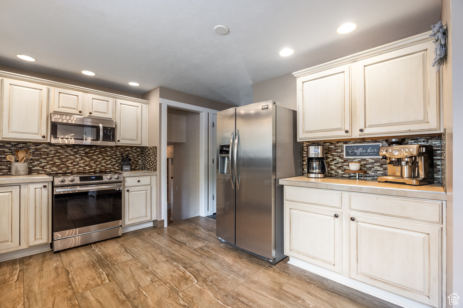 1256 E Darby Cir, Murray, Utah image 32
