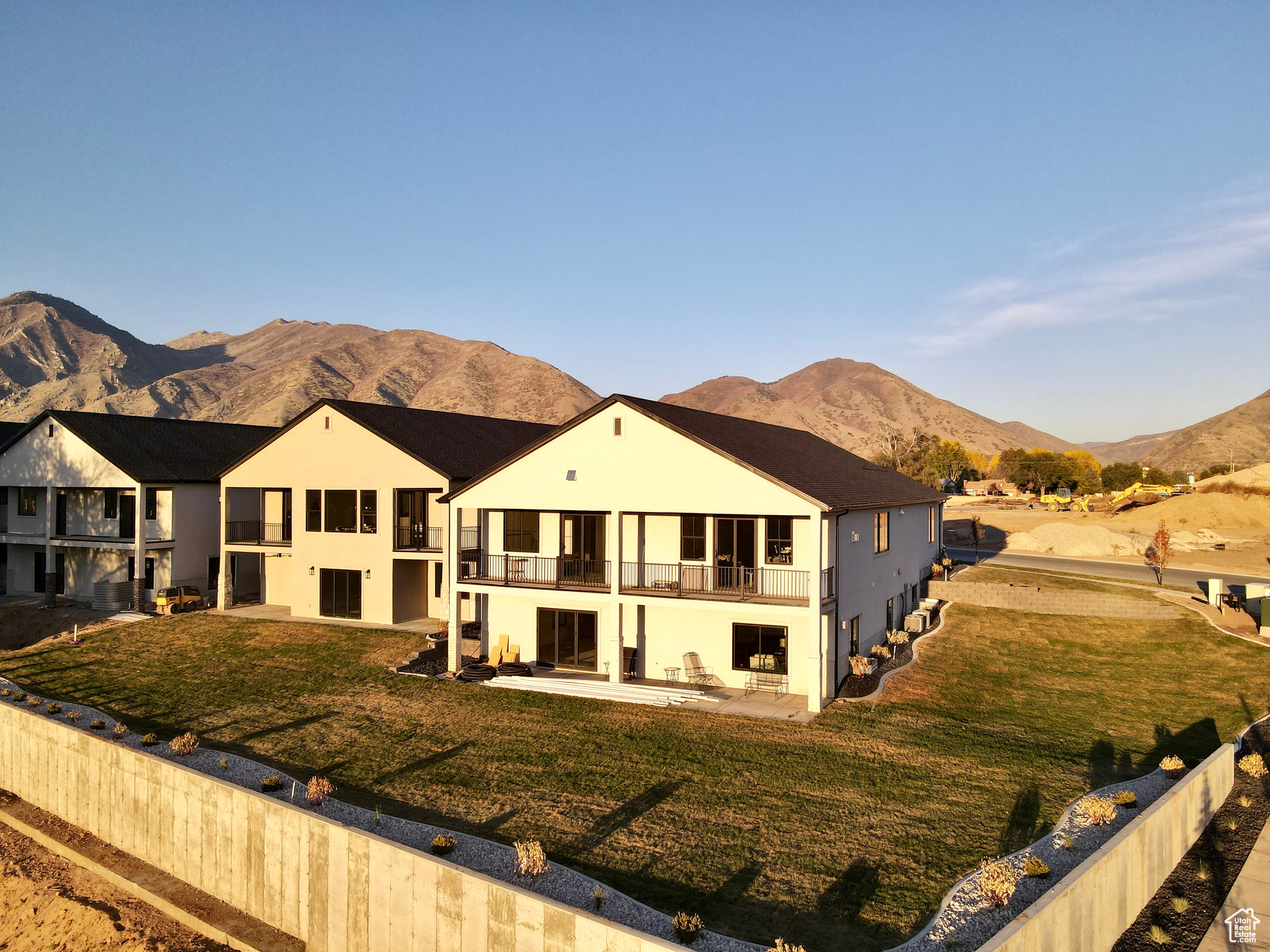 SUNRISE RANCH - Residential