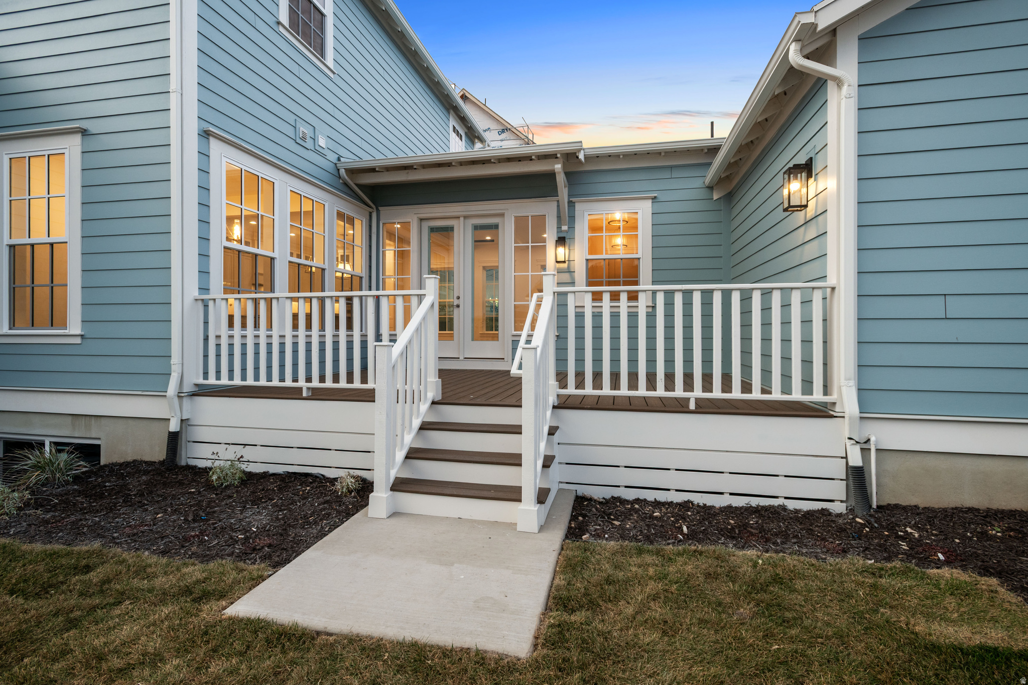 DAYBREAK - Residential