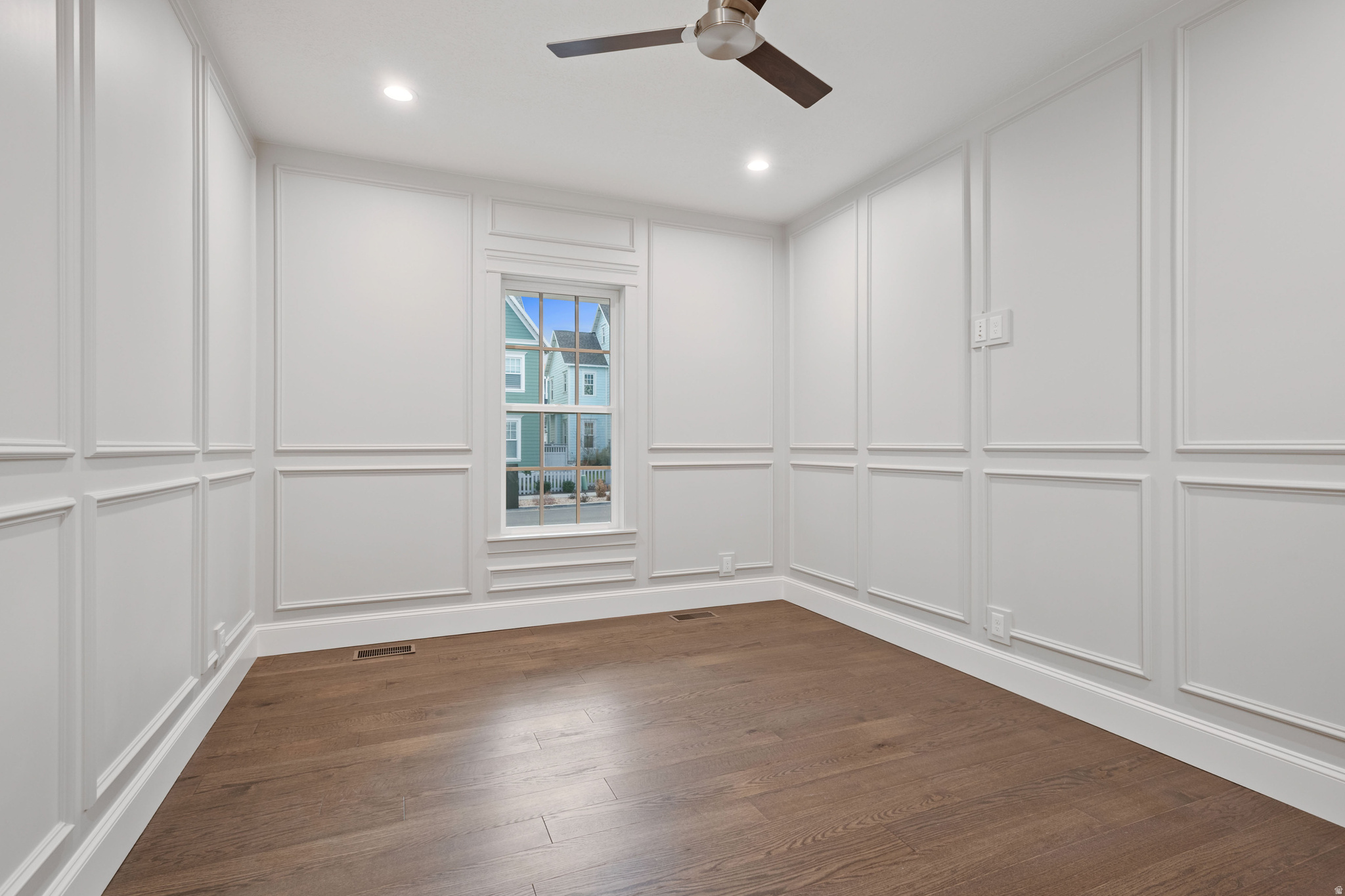 DAYBREAK - Residential