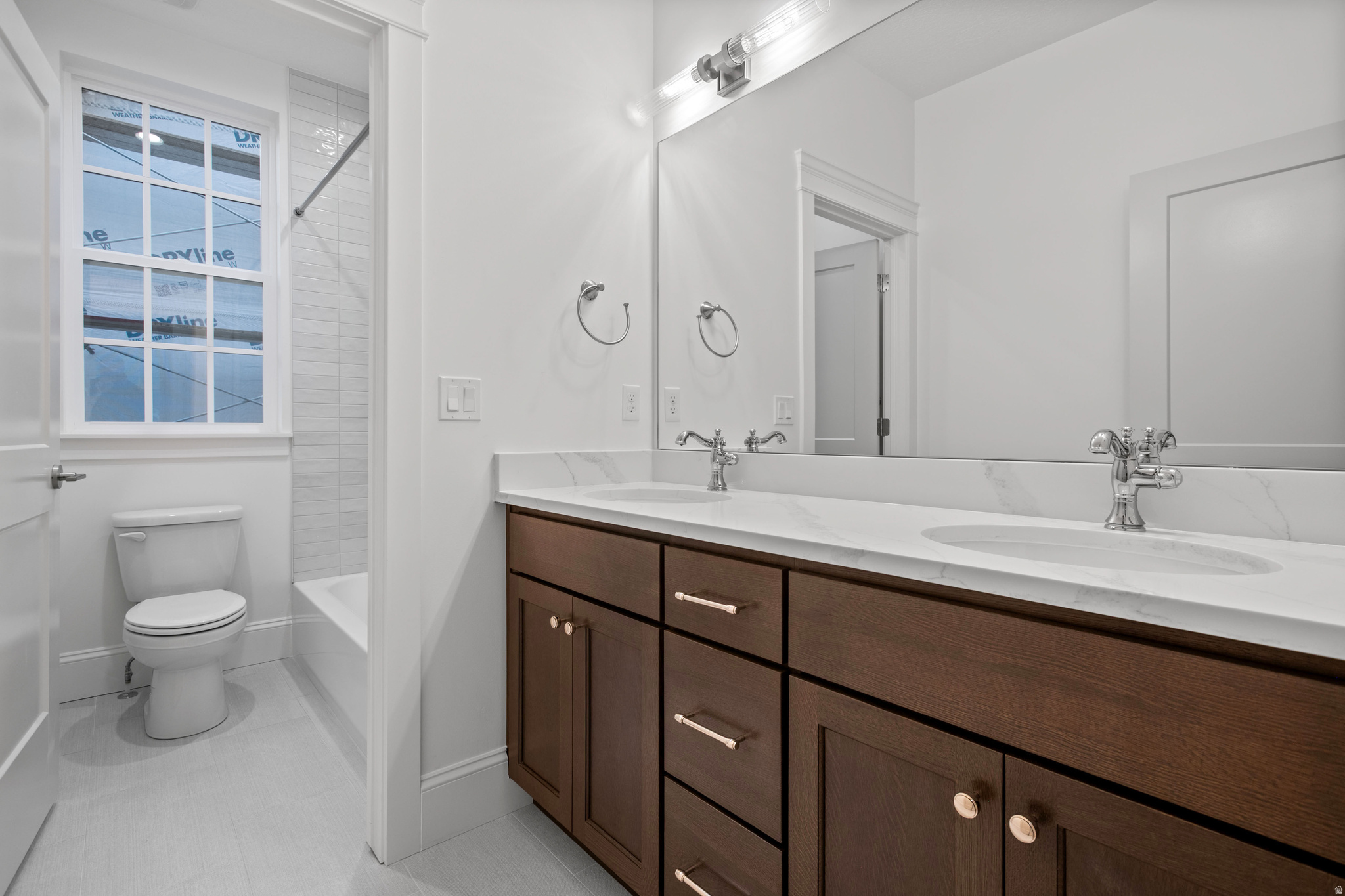 DAYBREAK - Residential