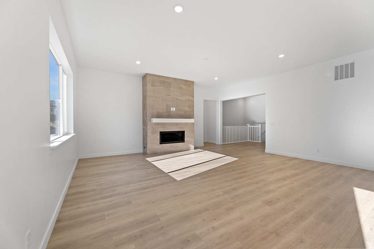 CANTON RIDGE - Residential