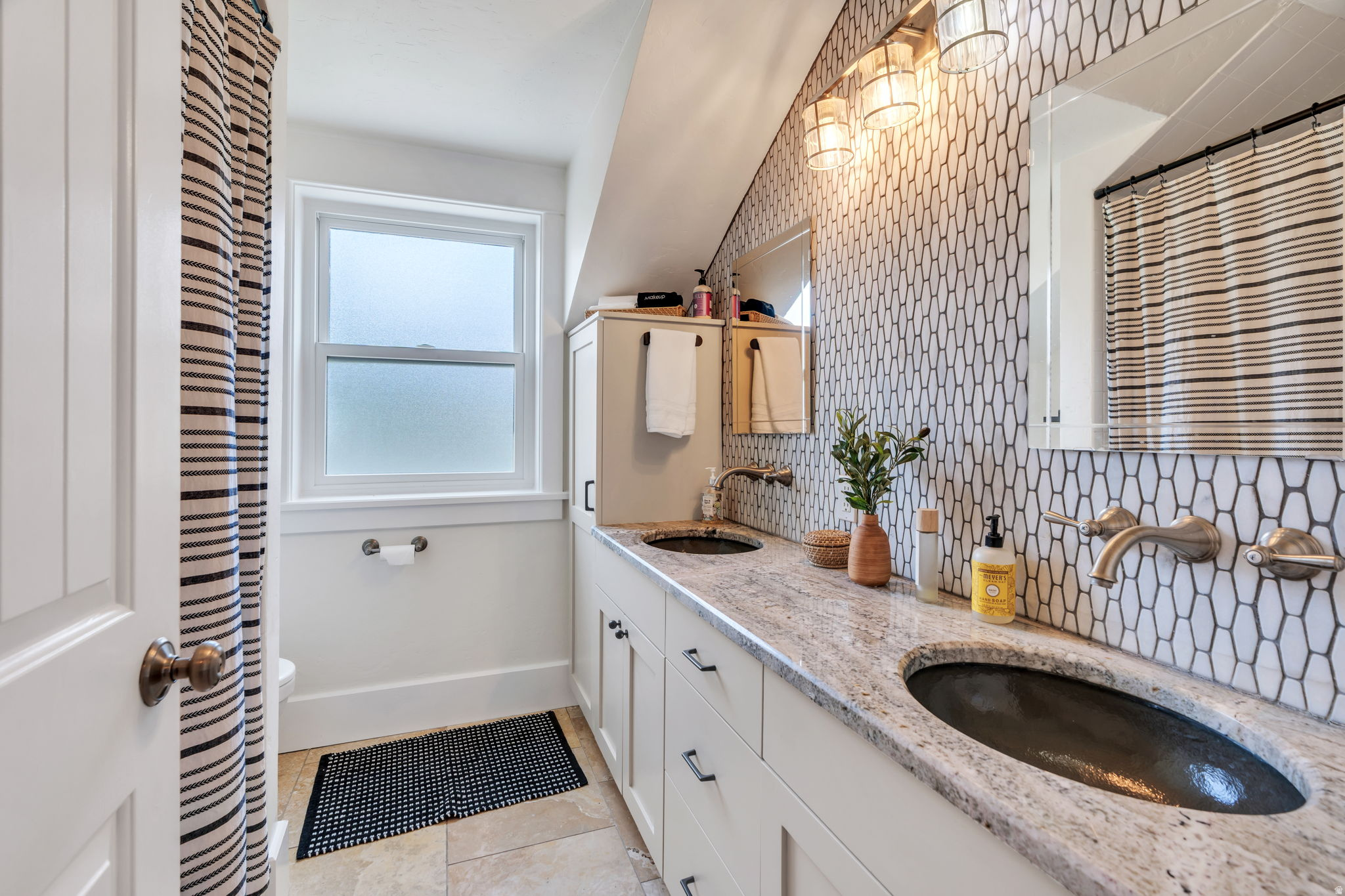 HIGHLAND MANOR ESTATES - Residential