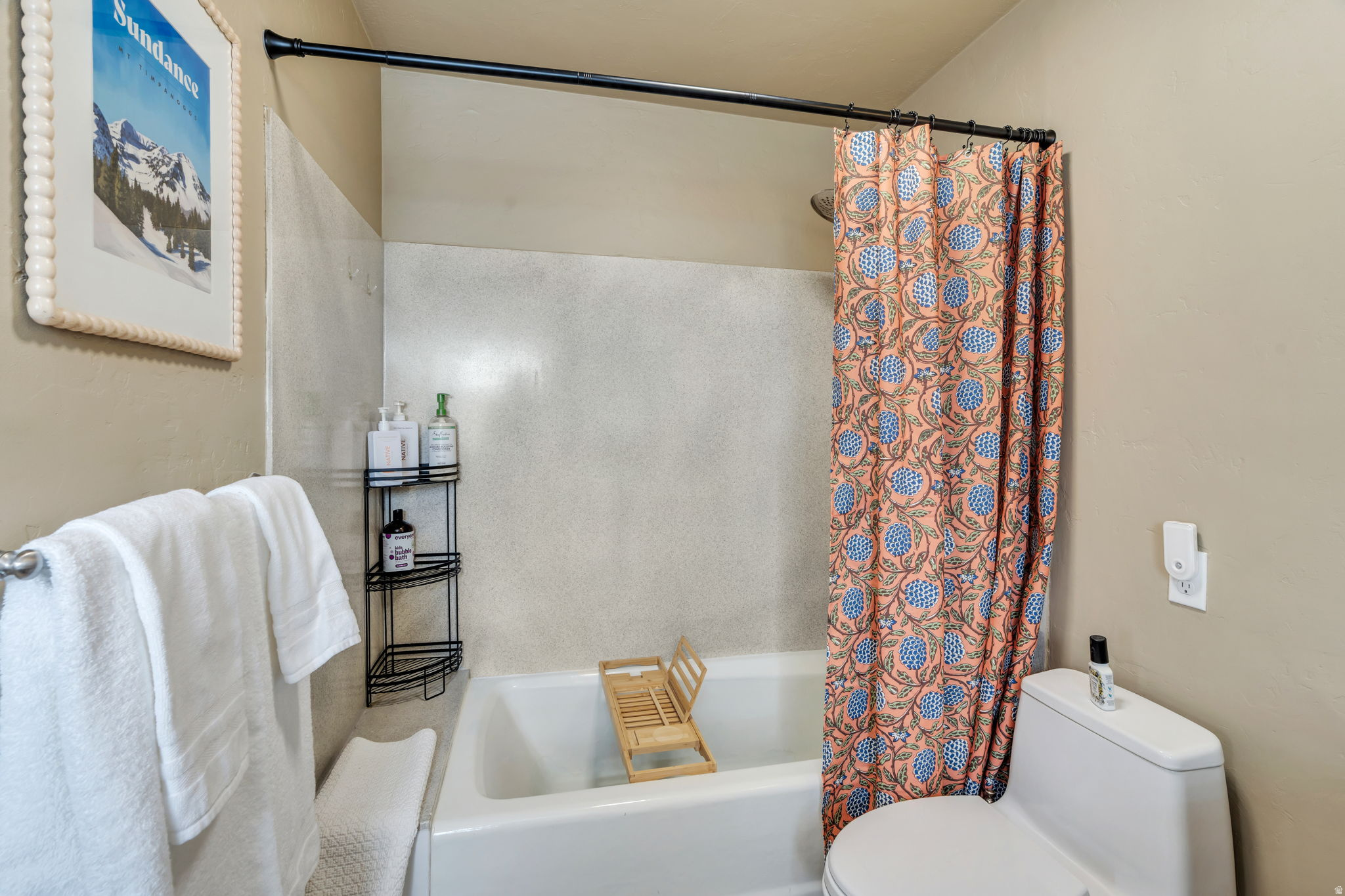 HIGHLAND MANOR ESTATES - Residential