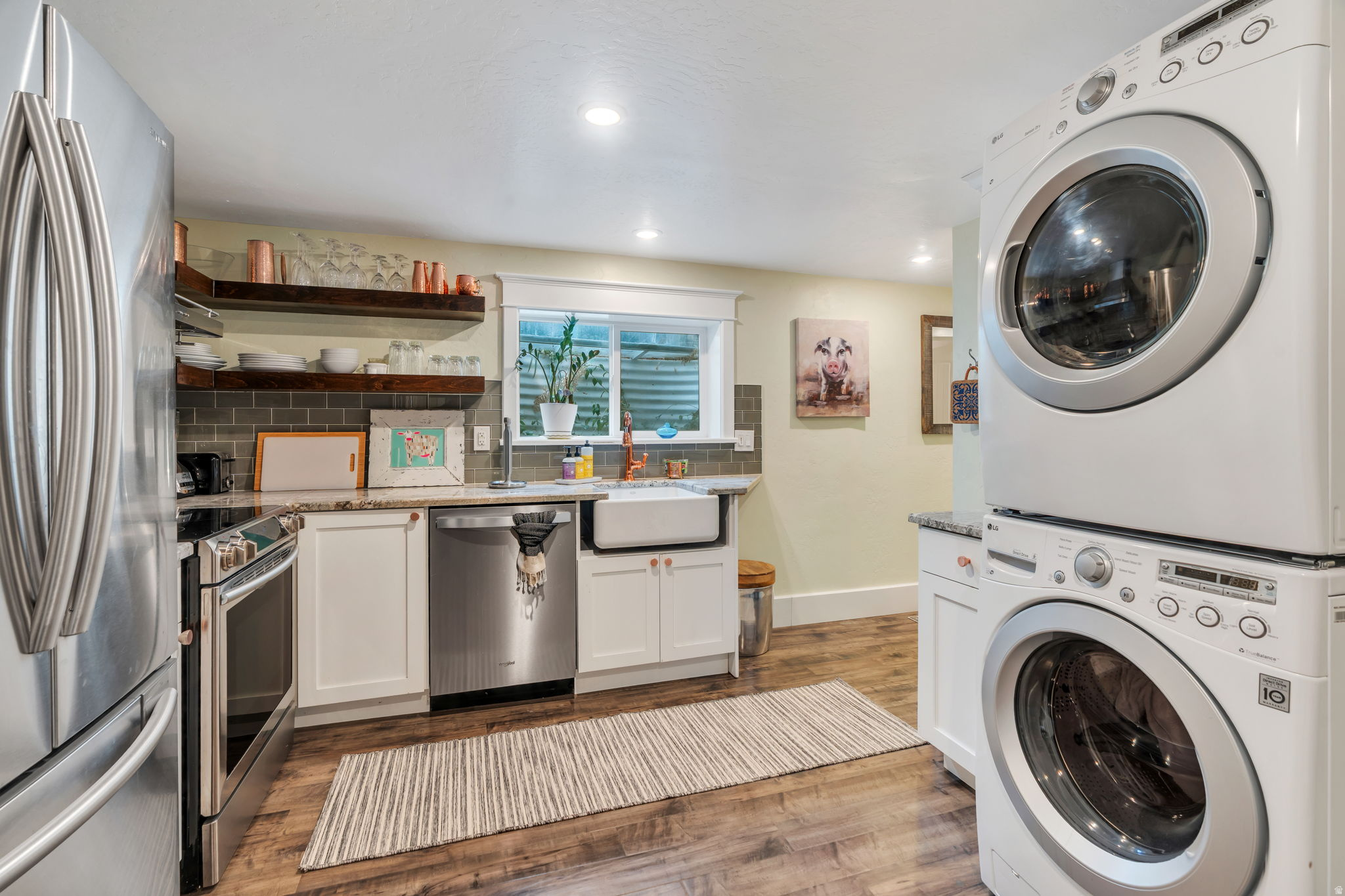 HIGHLAND MANOR ESTATES - Residential