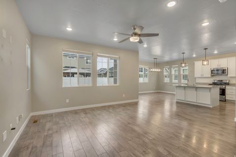 Tiny photo for 3206 W 1670 N, Provo, UT 84601 (MLS # 2126264)
