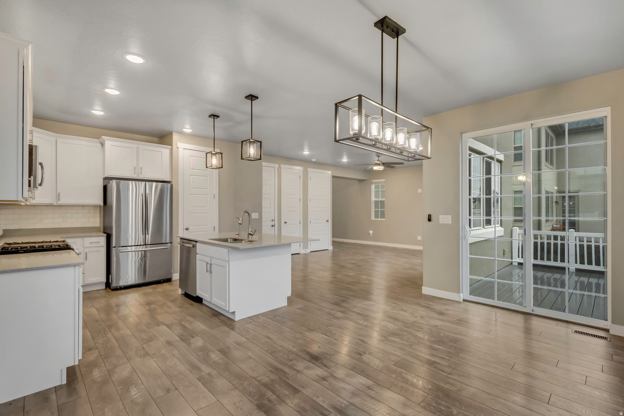 BROADVIEW SHORES PUD - Residential