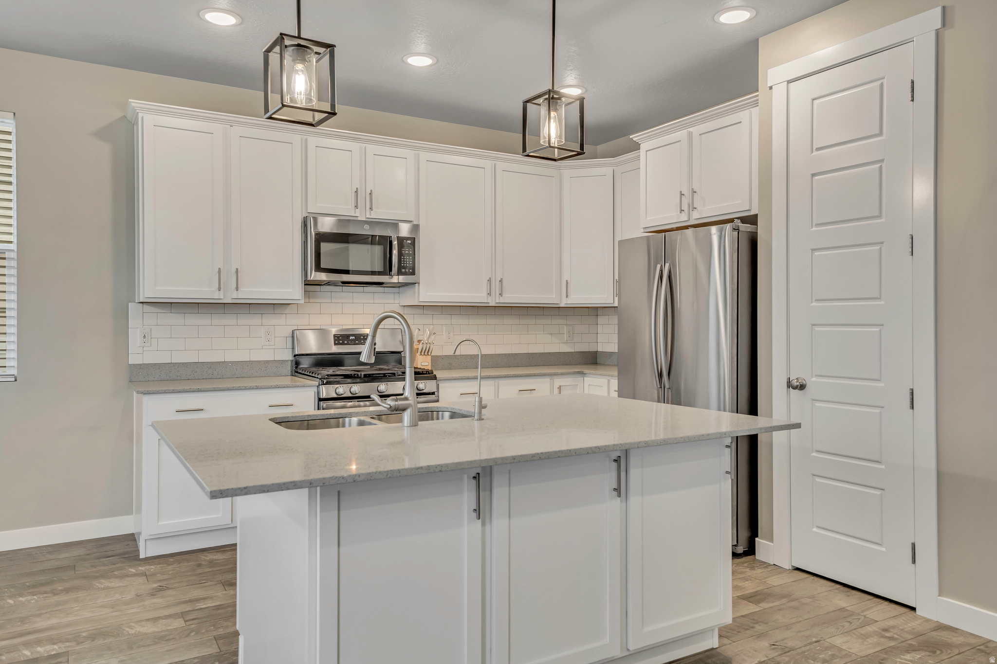 BROADVIEW SHORES PUD - Residential