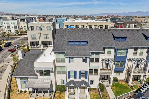 Tiny photo for 11271 S HIGH CREST LN, South Jordan, UT 84009 (MLS # 2148567)