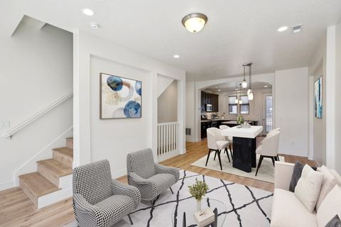 Photo of 11271 S HIGH CREST LN, South Jordan, UT 84009 (MLS # 2148567)