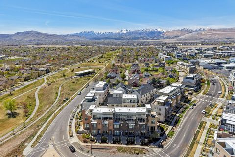 Tiny photo for 11271 S HIGH CREST LN, South Jordan, UT 84009 (MLS # 2148567)