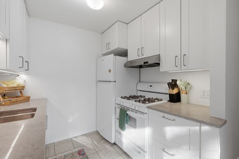 Tiny photo for 5505 S WILLOW LN #E, Murray, UT 84107 (MLS # 2130068)