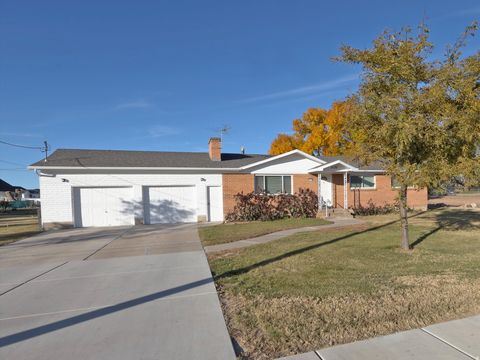 Tiny photo for 2132 W 800 N, Clinton, UT 84015 (MLS # 2120011)