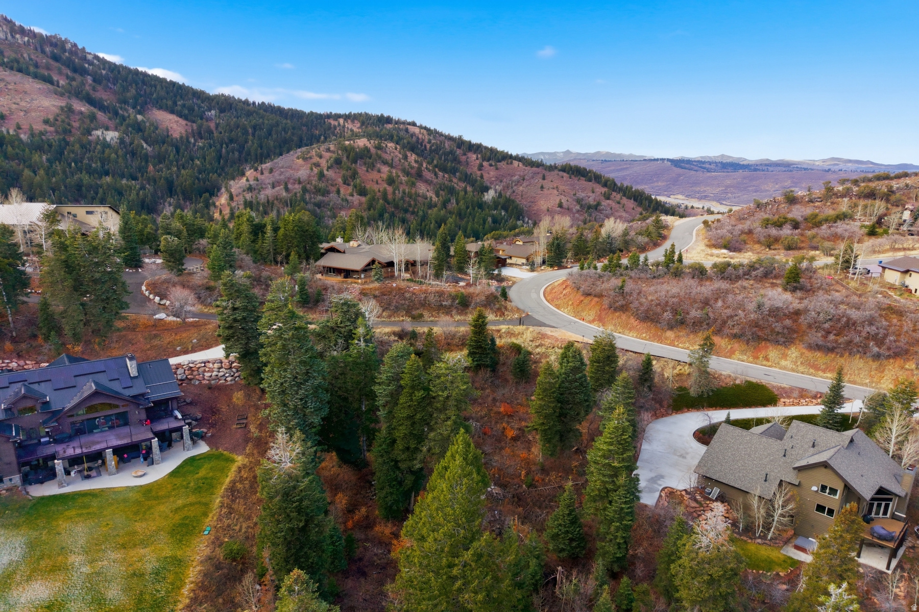 PINERIDGE SUBDIVISION - Land