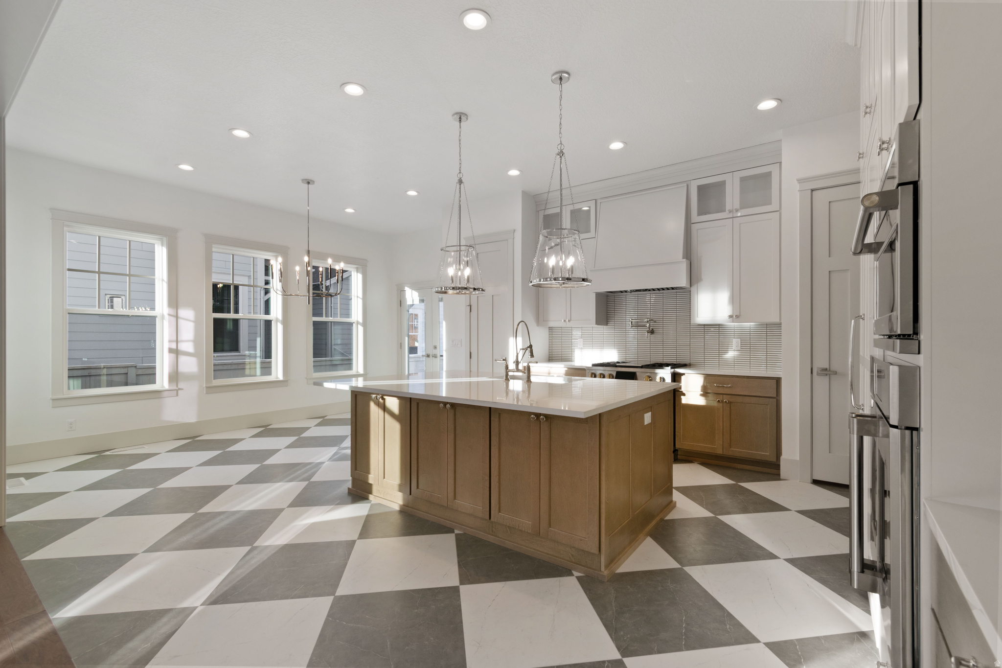 DAYBREAK - Residential