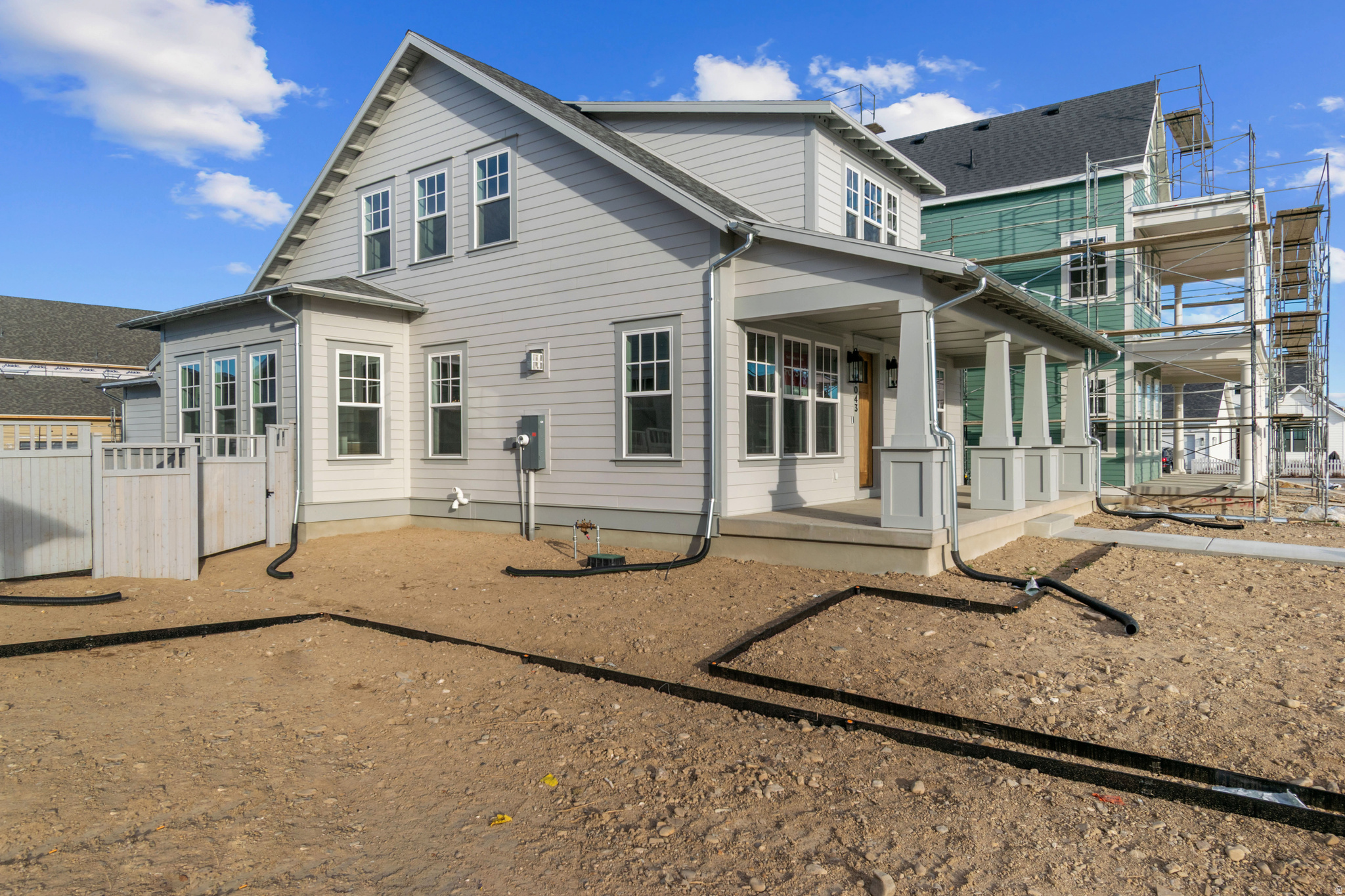 DAYBREAK - Residential