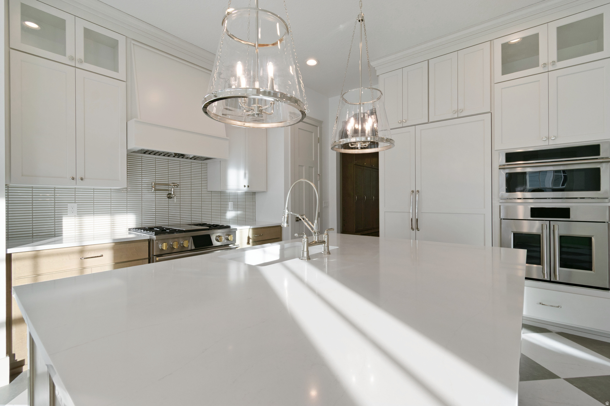 DAYBREAK - Residential